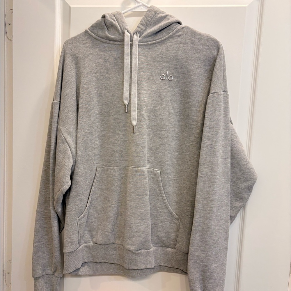 ALO Yoga Men's Light Gray Pullover Hoodie